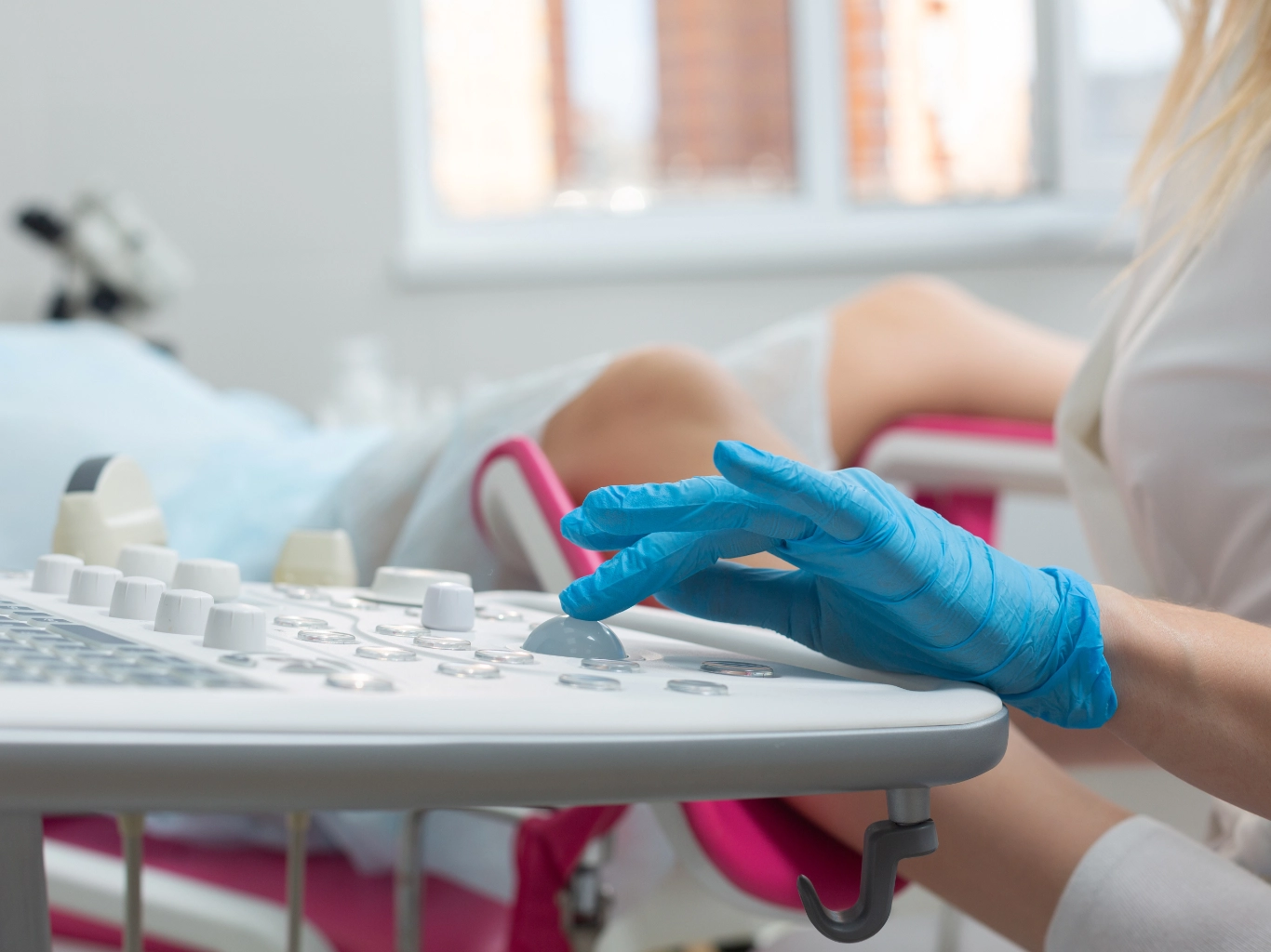 dottoressa-visita-per-anticipare-eventuali-malattie
